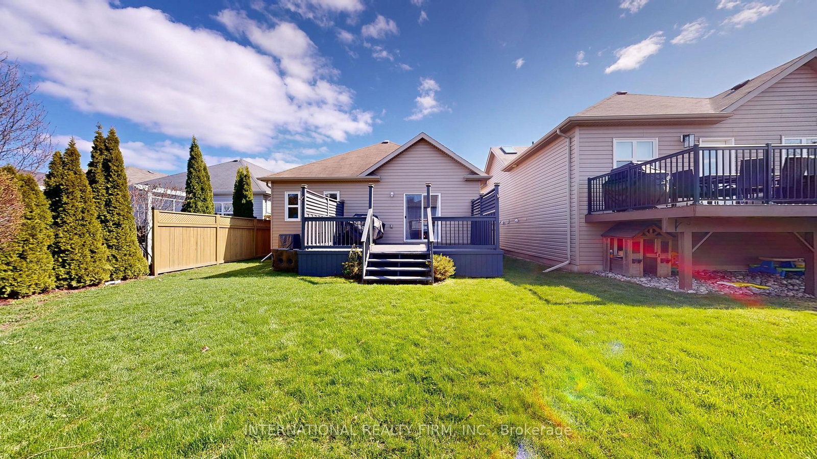 438 Stirling Way • Cobourg, ON photo 6