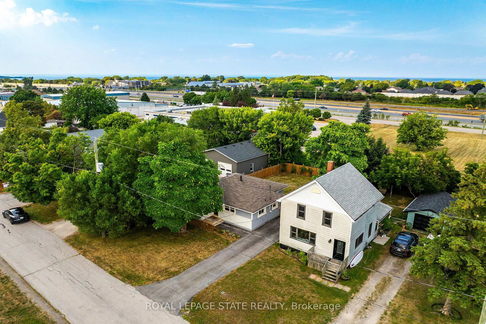 6 Lincoln Avenue • Grimsby, ON photo 32