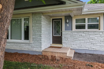 6 Lincoln Avenue • Grimsby, ON photo 4