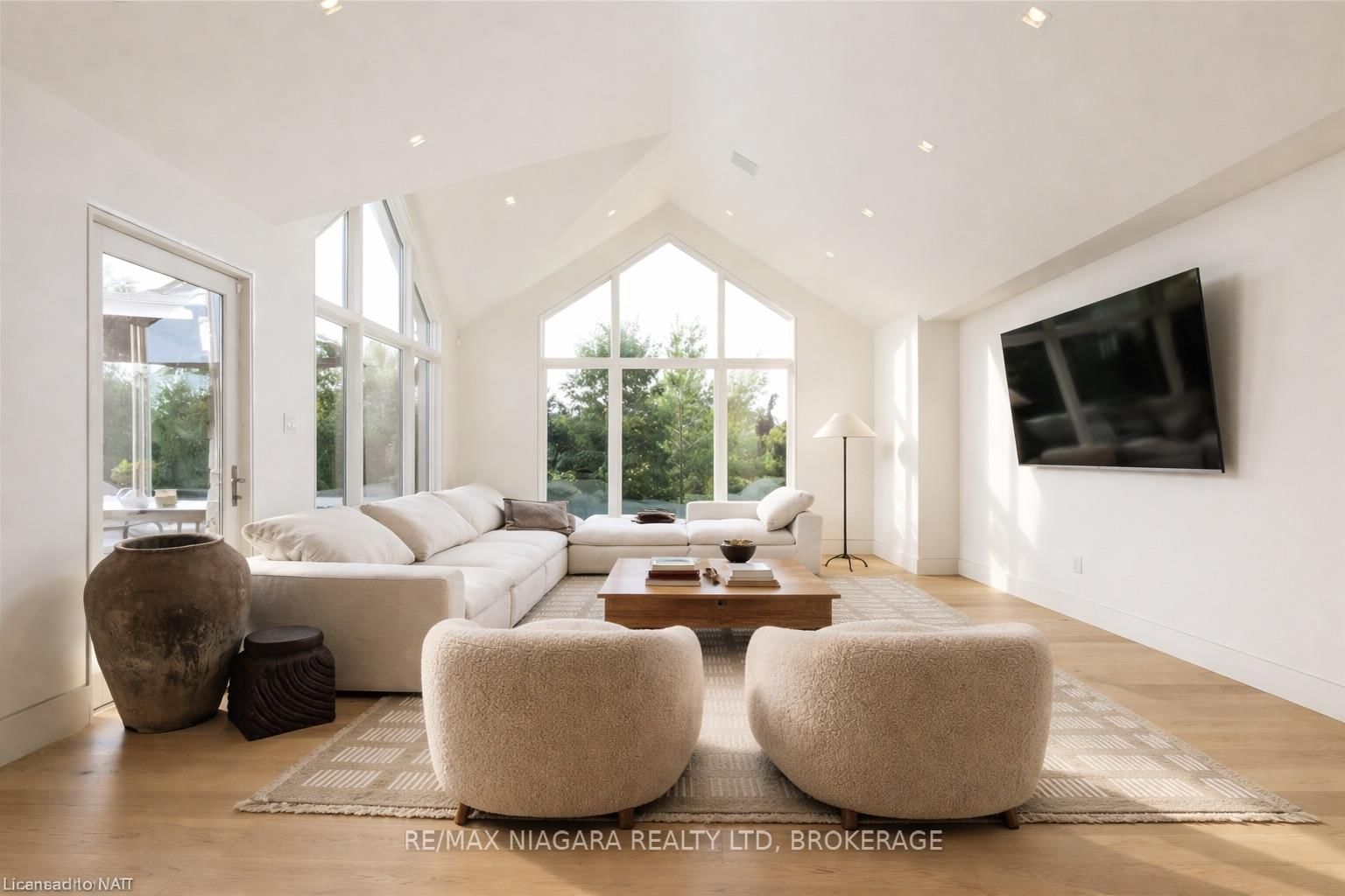 3551 CARDINAL Drive • Niagara Falls, ON photo 14