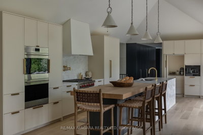 3551 CARDINAL Drive • Niagara Falls, ON photo 8