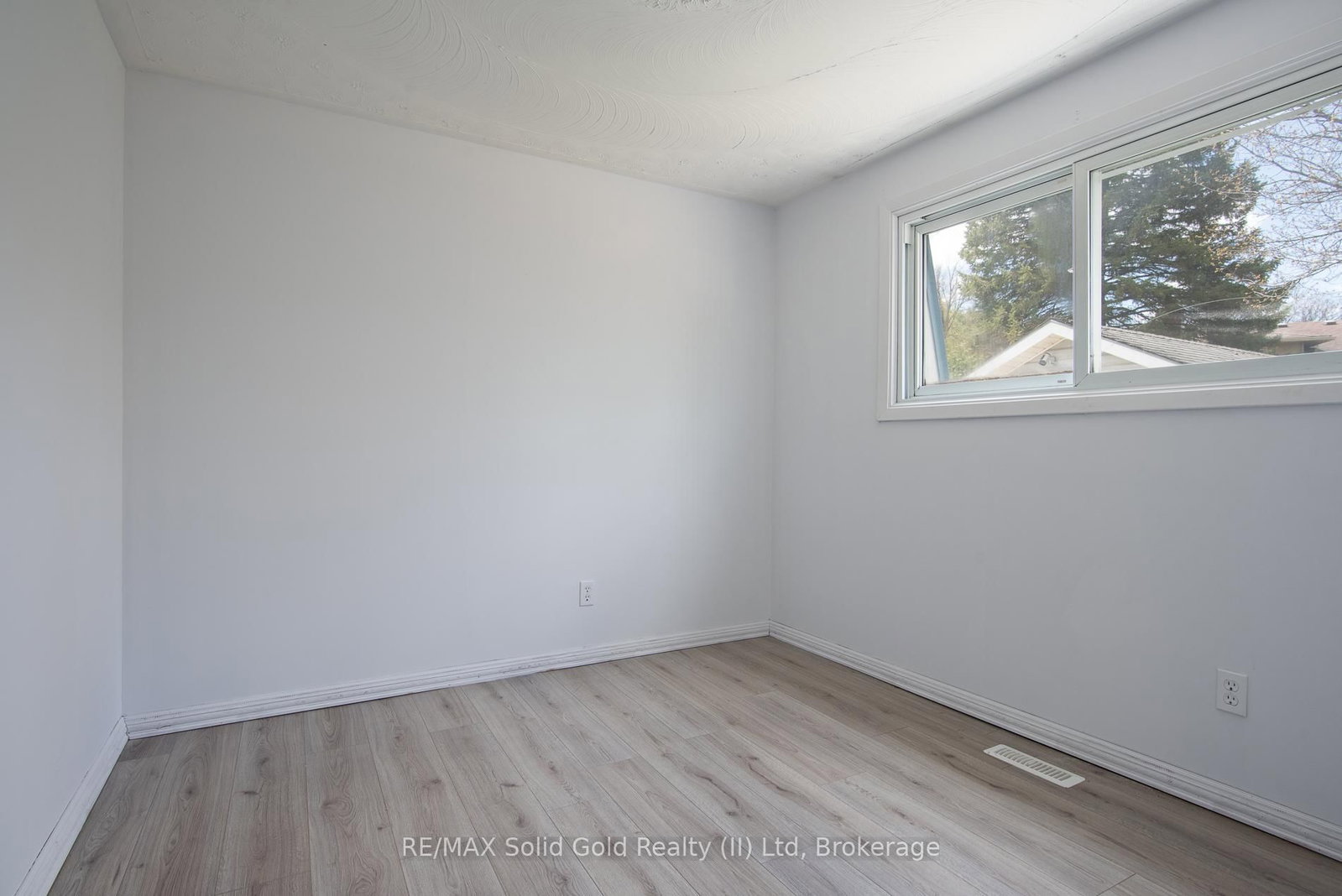 87 Christopher Drive • Waterloo, ON photo 22
