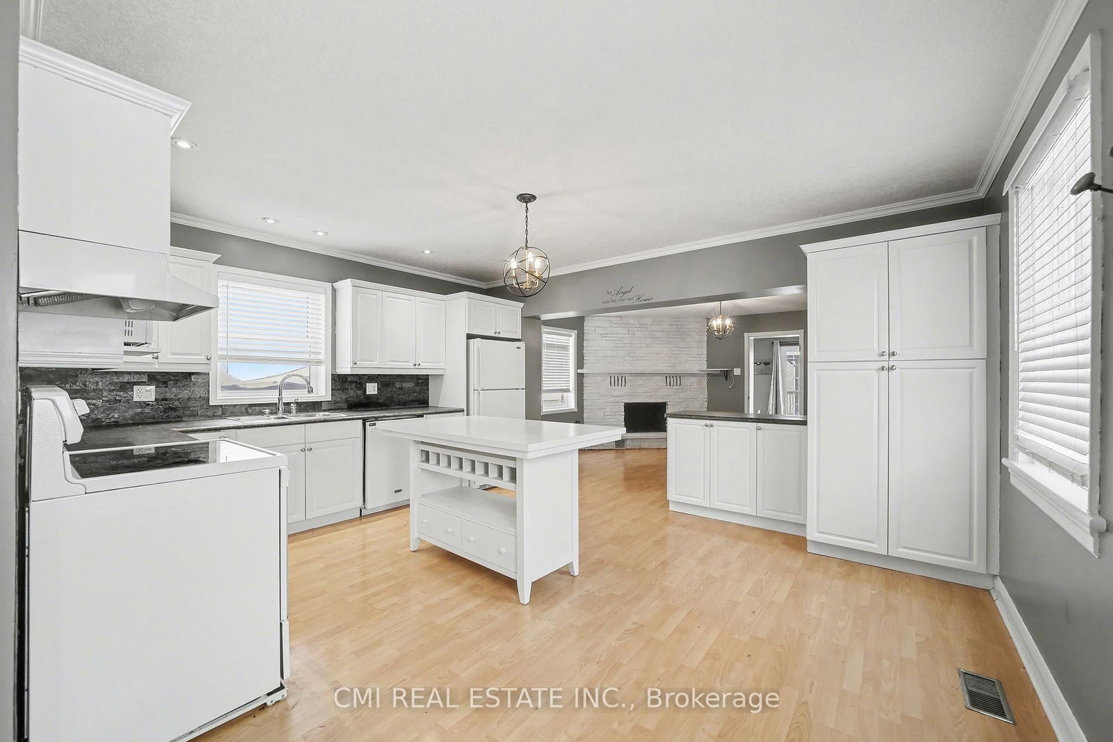 76 Main Street E • Mapleton, ON photo 13