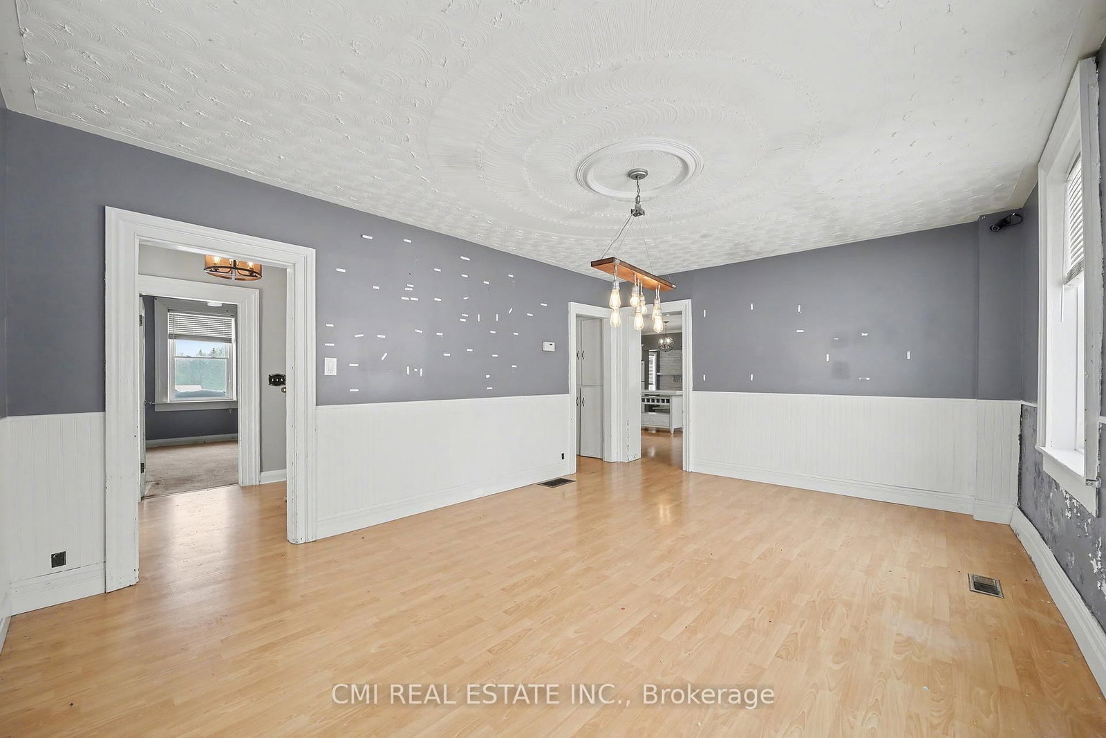 76 Main Street E • Mapleton, ON photo 14