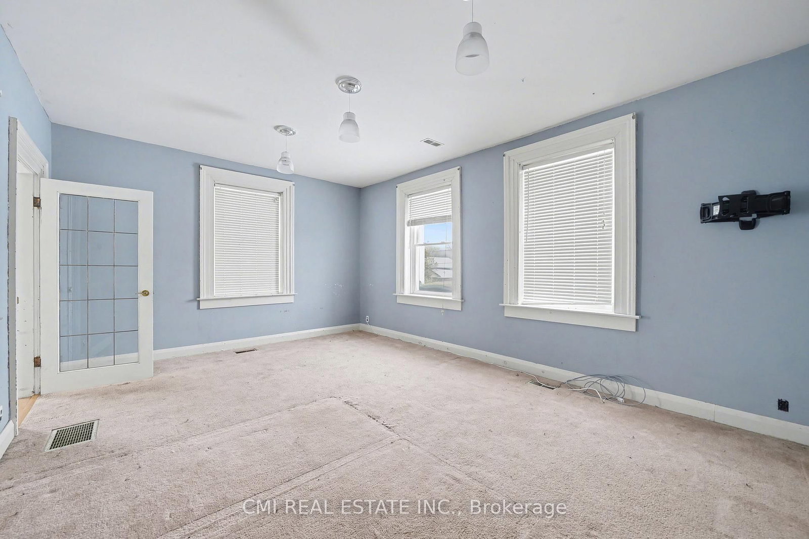 76 Main Street E • Mapleton, ON photo 33