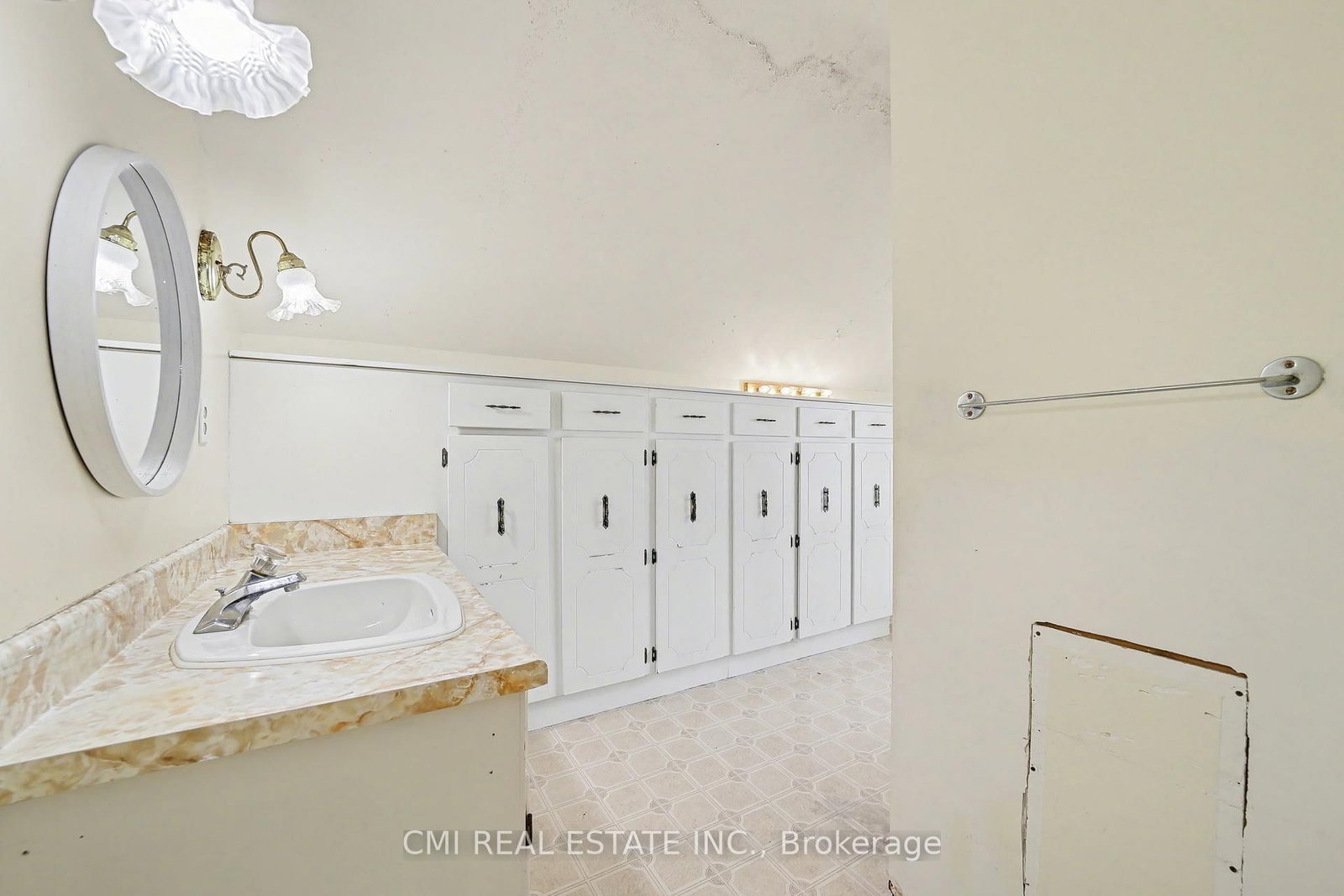 76 Main Street E • Mapleton, ON photo 39