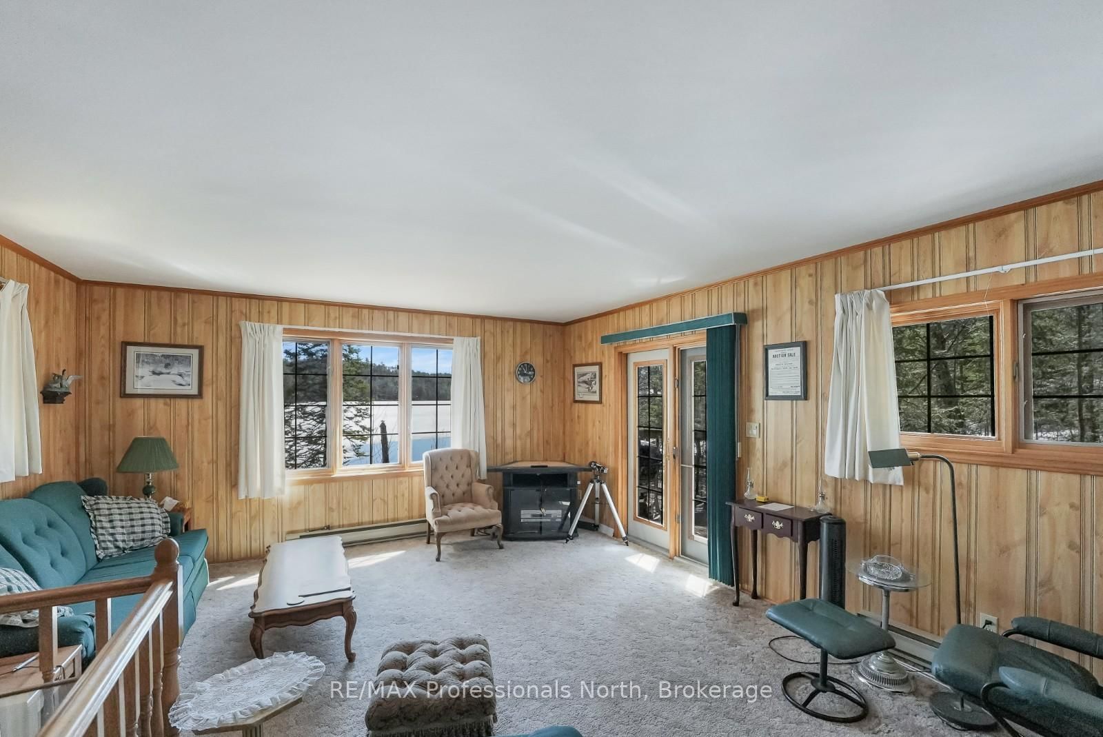 3382 Kushog Lake Road • Algonquin Highlands, ON photo 18