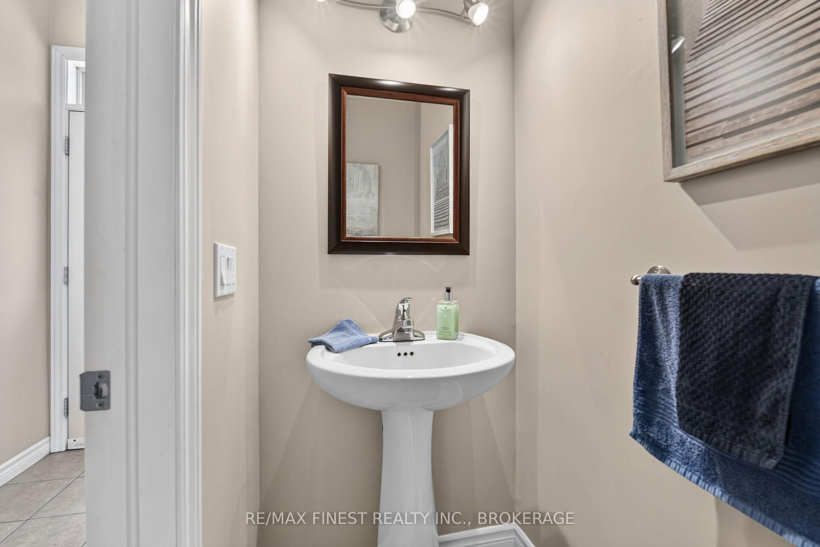 767 Newmarket Lane • Kingston, ON photo 6