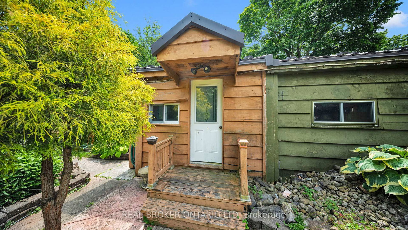 74 Sterling Street • London East, ON photo 28