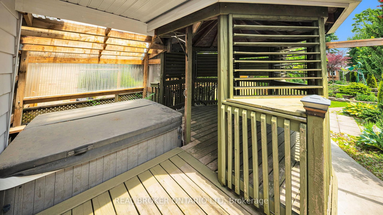 74 Sterling Street • London East, ON photo 30
