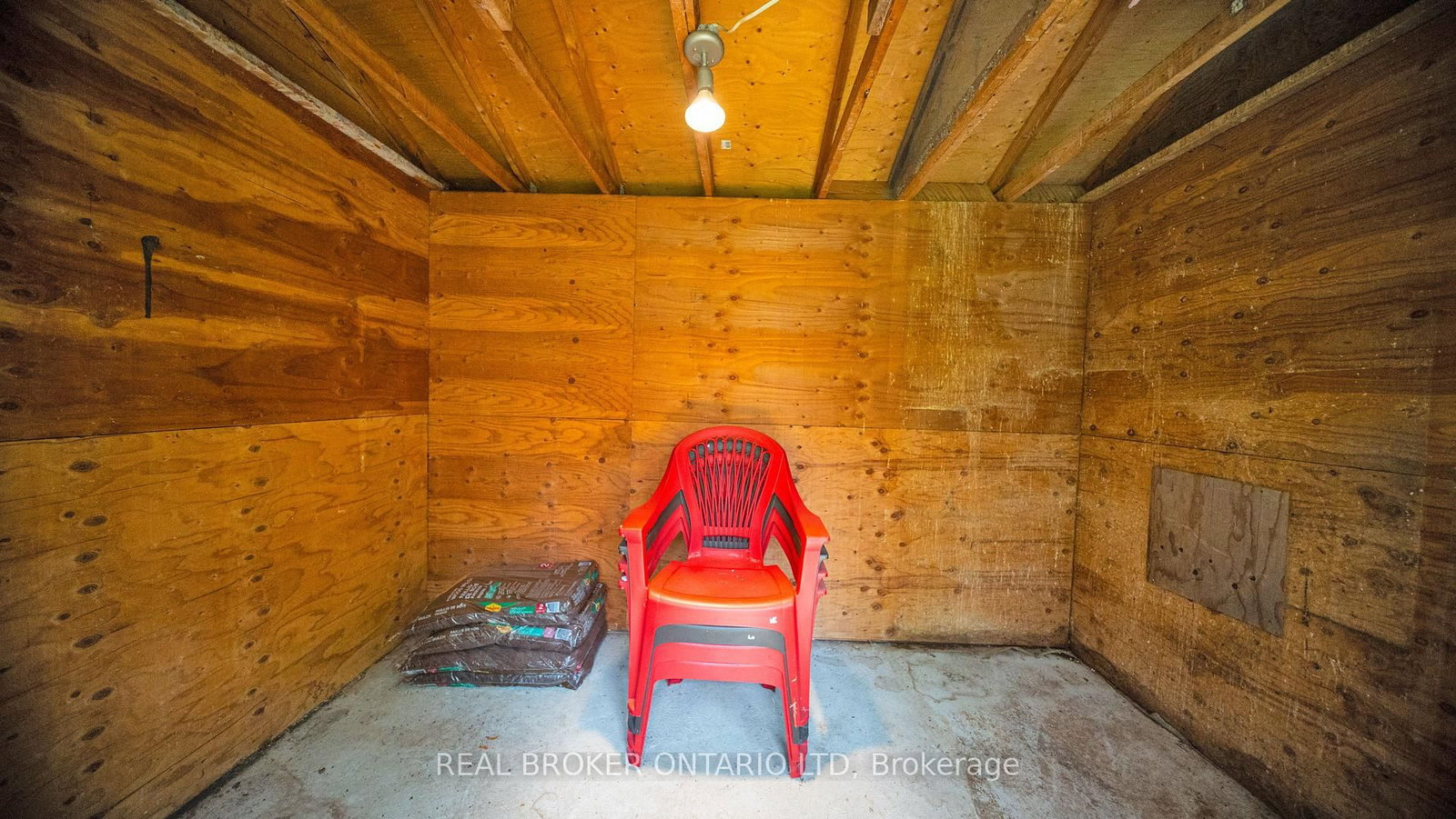 74 Sterling Street • London East, ON photo 38