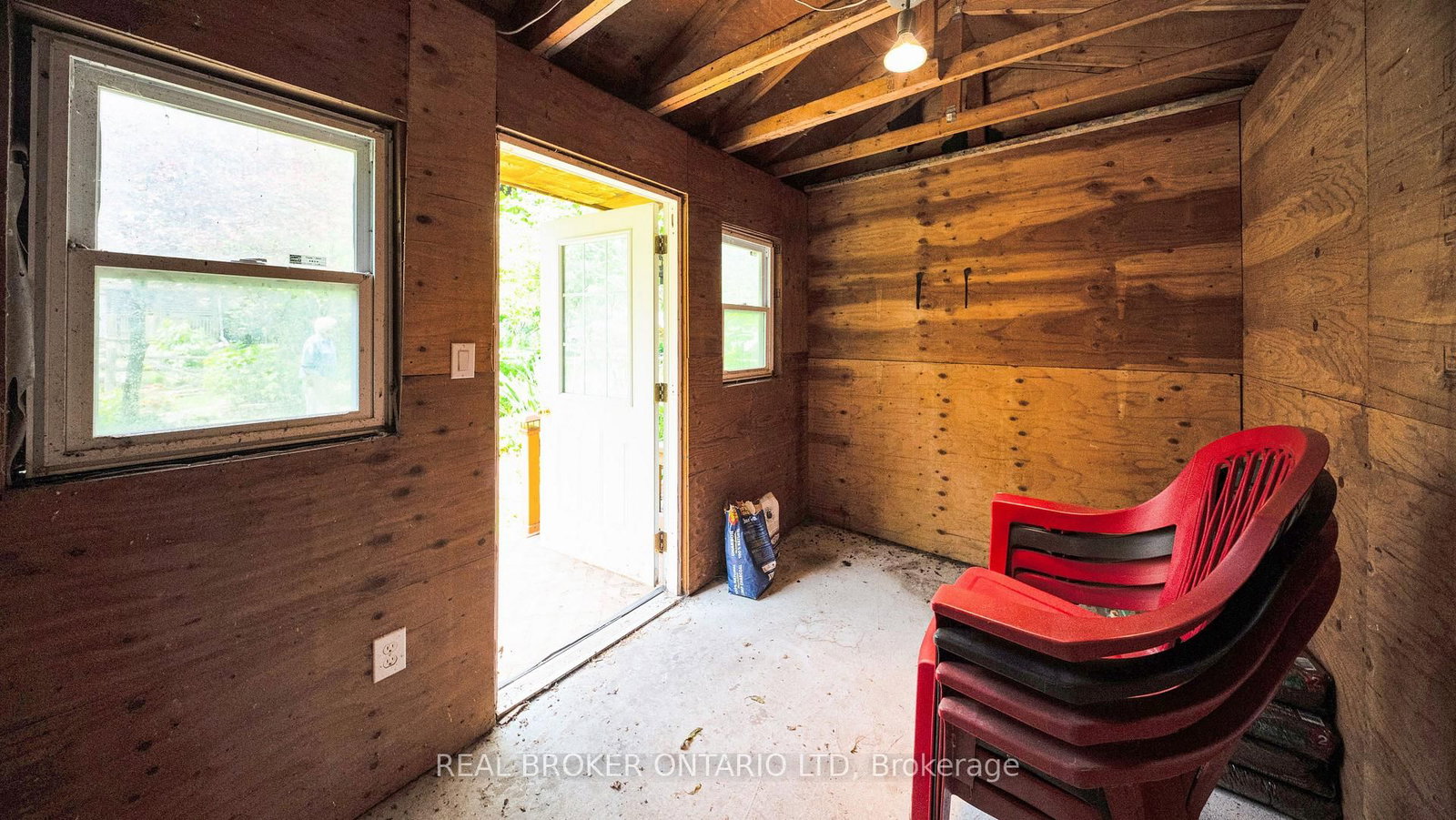 74 Sterling Street • London East, ON photo 39