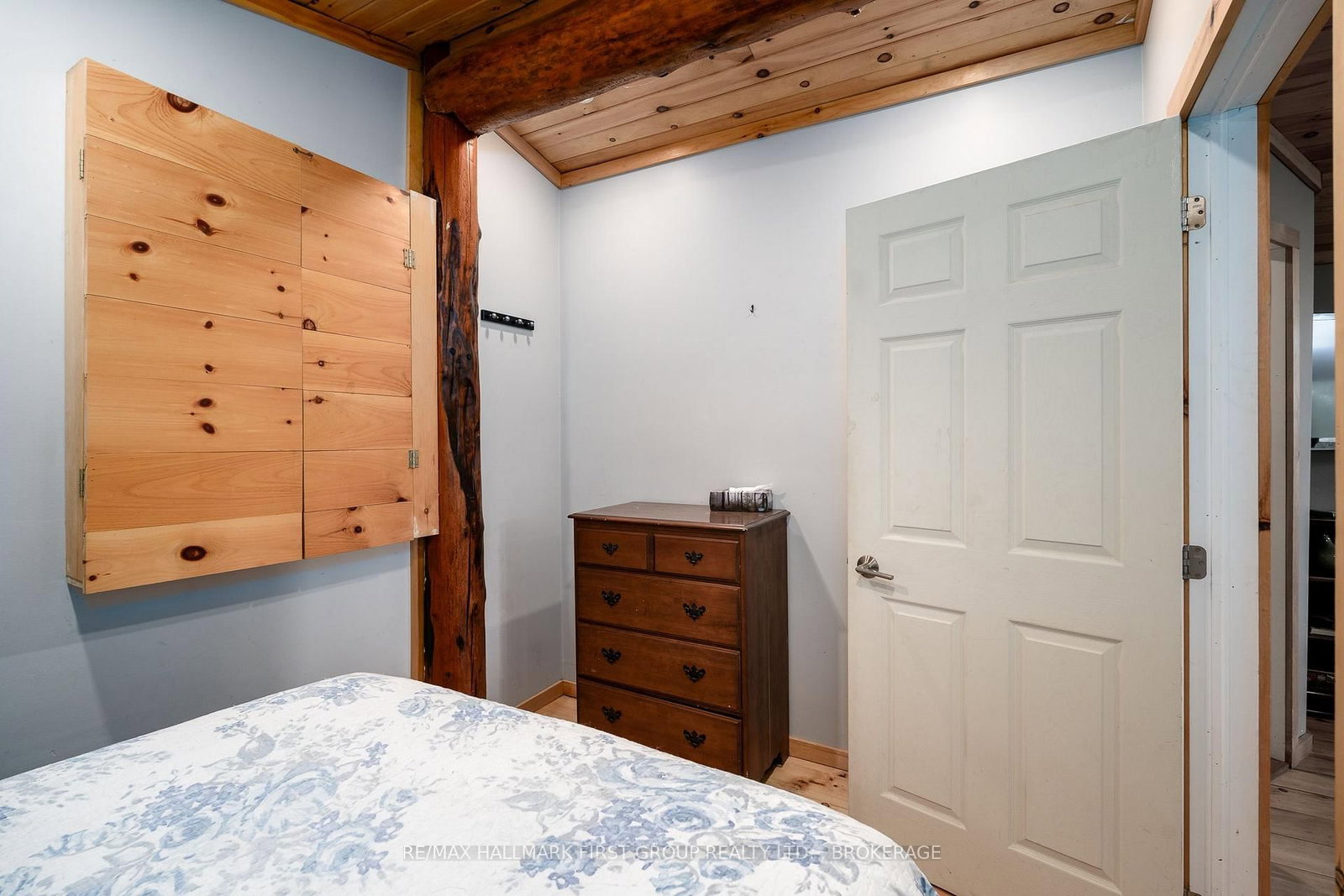 19 Pc Lane • Prince Edward County, ON photo 18