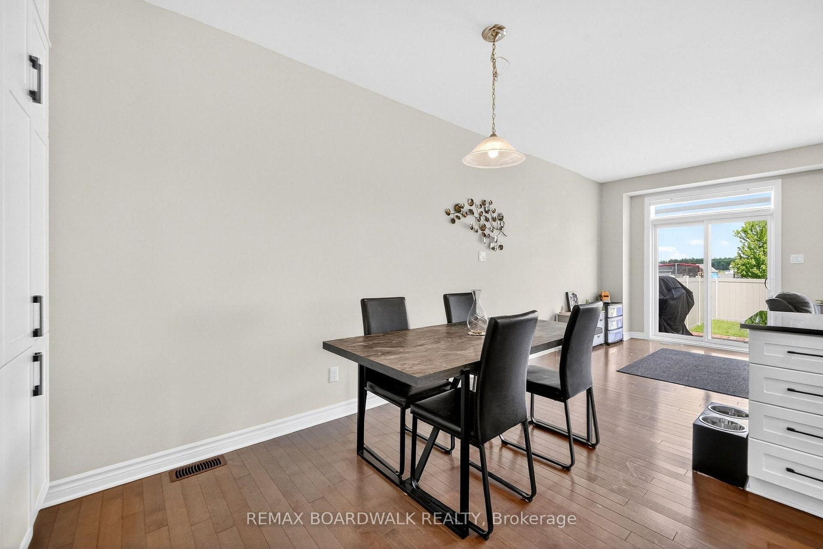 2 Duncanville Street • Russell, ON photo 13