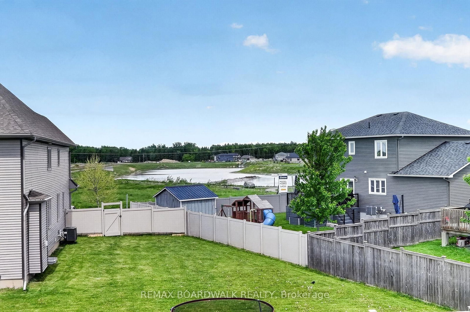 2 Duncanville Street • Russell, ON photo 37