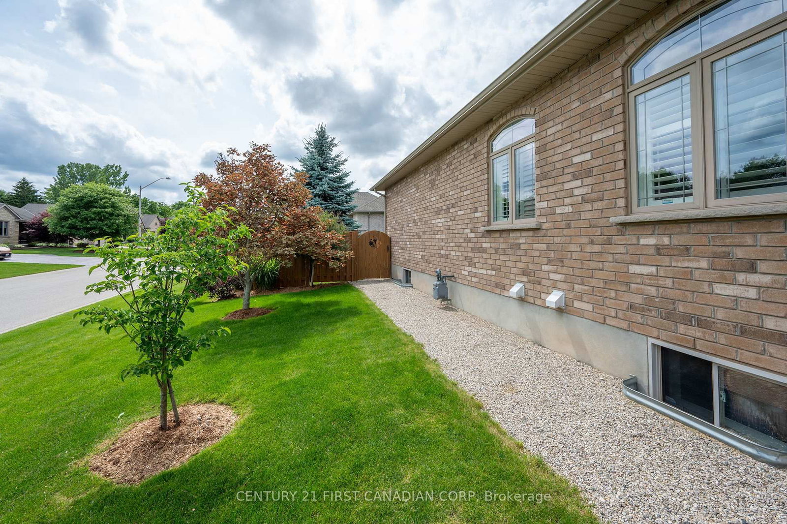 286 Dufferin Street • Central Elgin, ON photo 39
