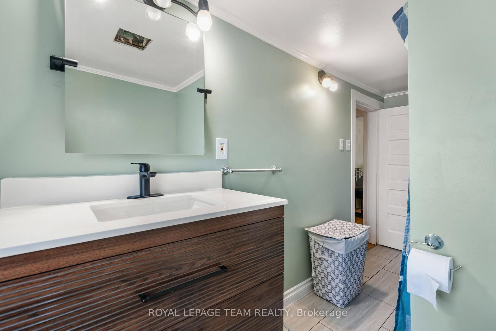 301 Oxford Street E • North Grenville, ON photo 22