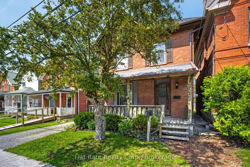 220 LONDON Street