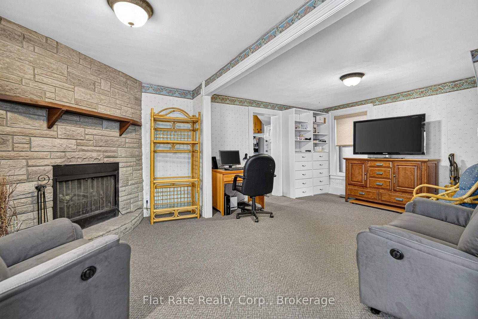 220 LONDON Street • Peterborough, ON photo 11
