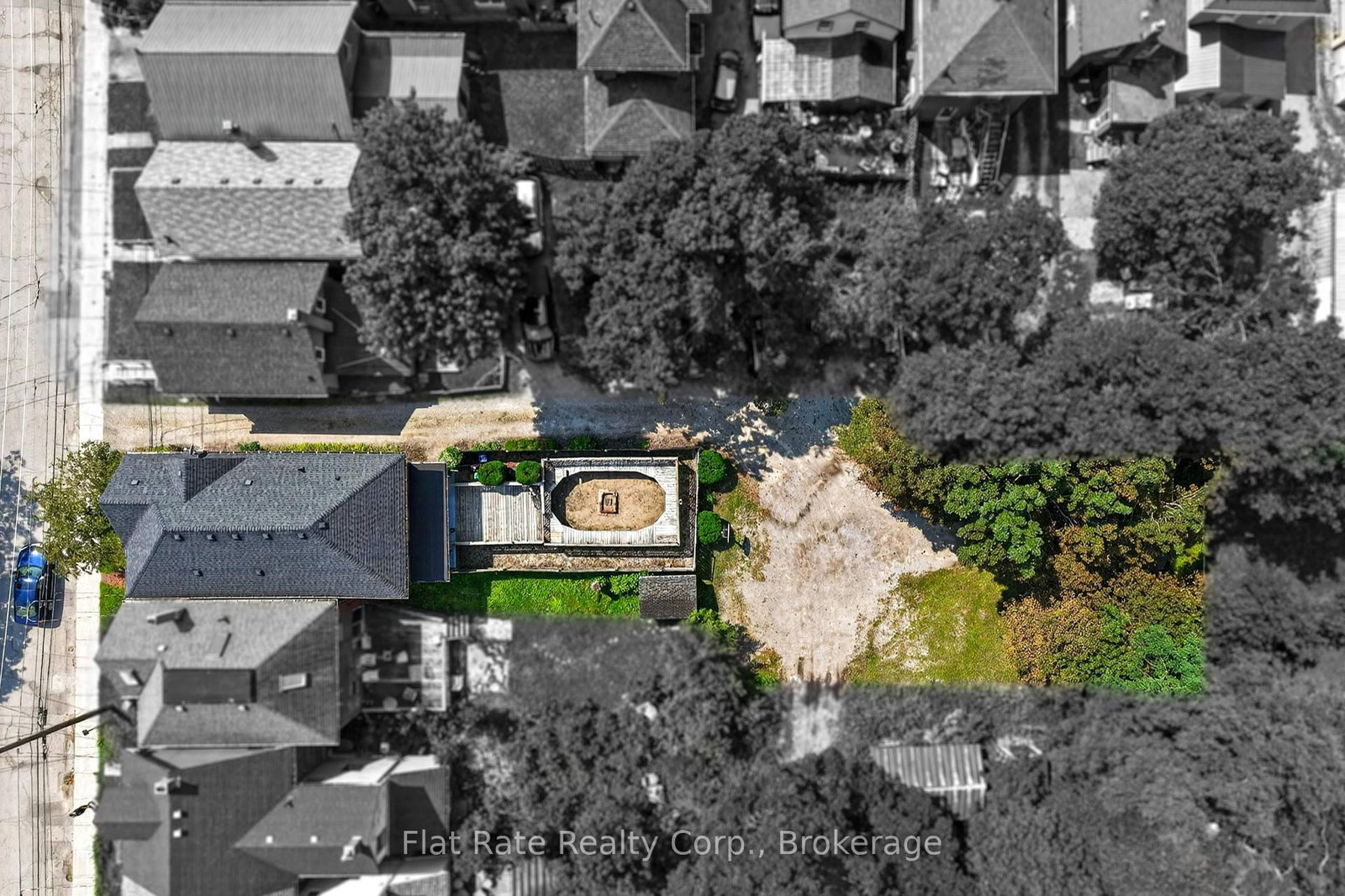220 LONDON Street • Peterborough, ON photo 39