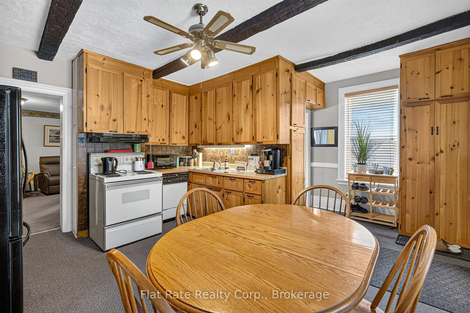 220 LONDON Street • Peterborough, ON photo 9
