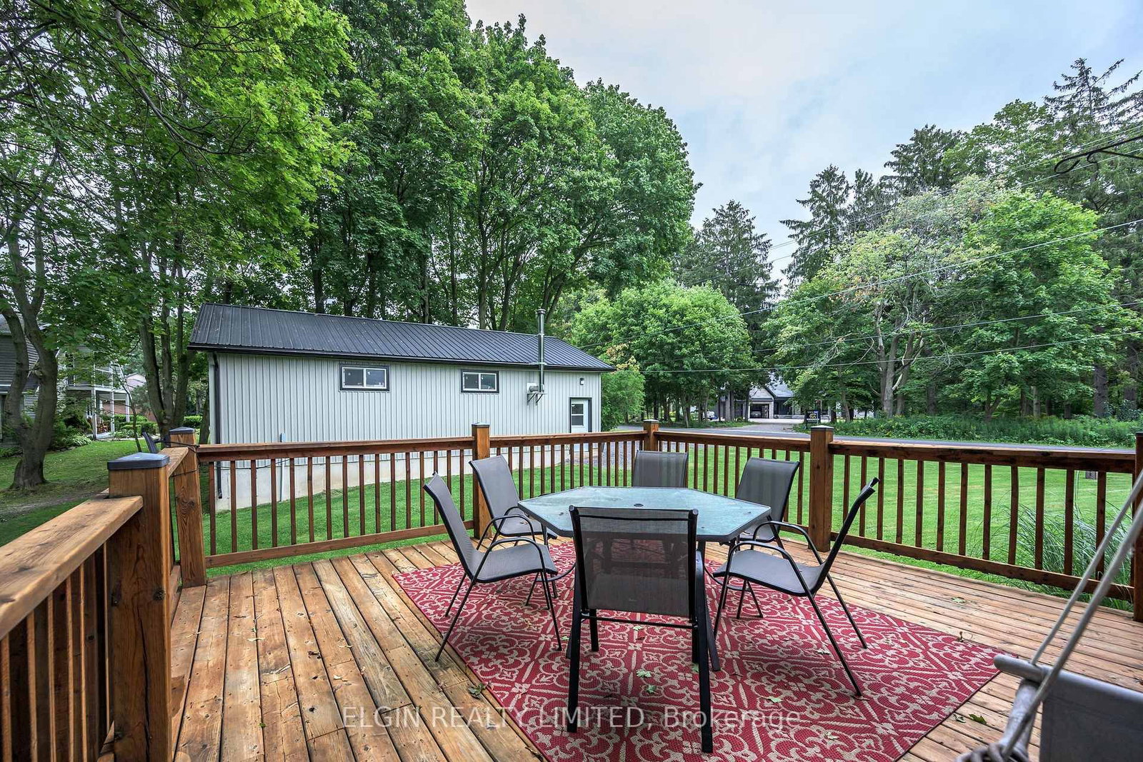 37388 LAKE Line • Southwold, ON photo 17