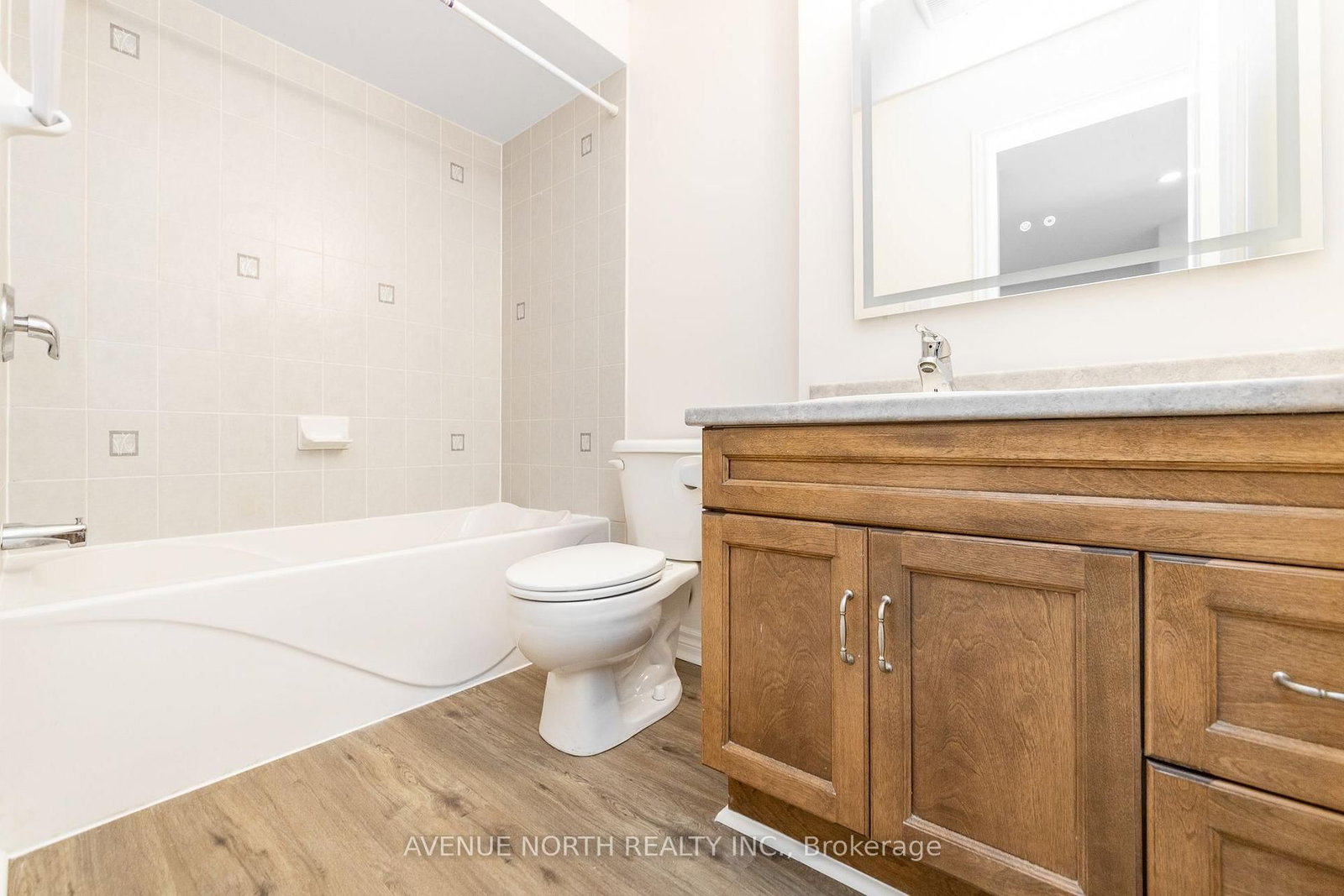 205 Hidden Meadow Avenue • Ottawa, ON photo 23