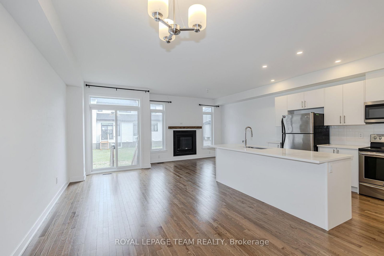 867 Anciano Crescent • Stittsville, ON photo 12