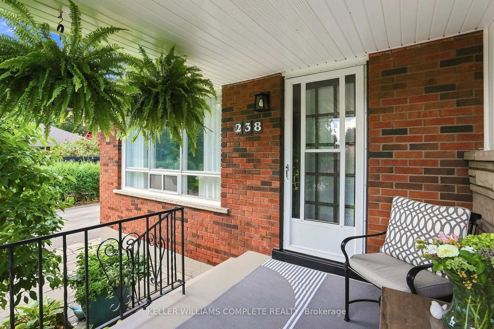 238 Seminole Road • Hamilton, ON photo 2