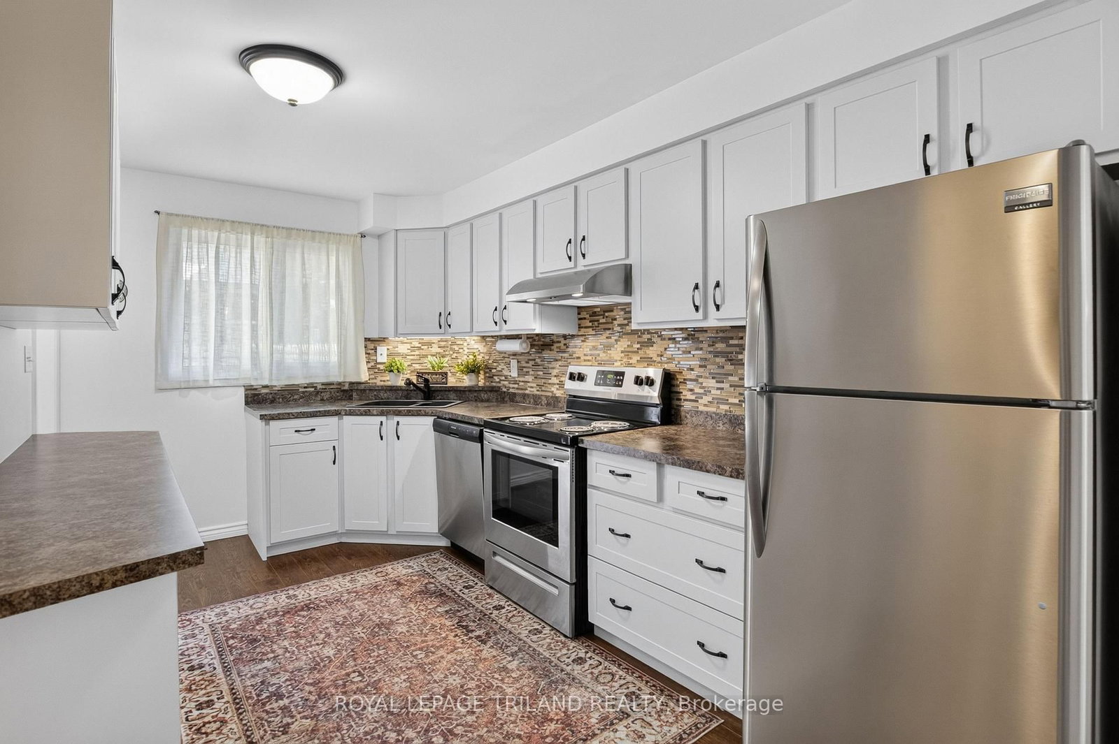 43 Bonnie Place • St. Thomas, ON photo 13