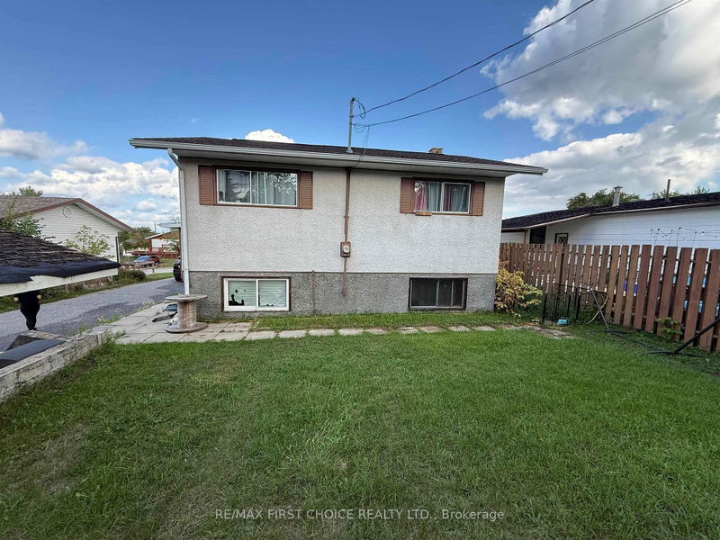 24 Elvis Avenue