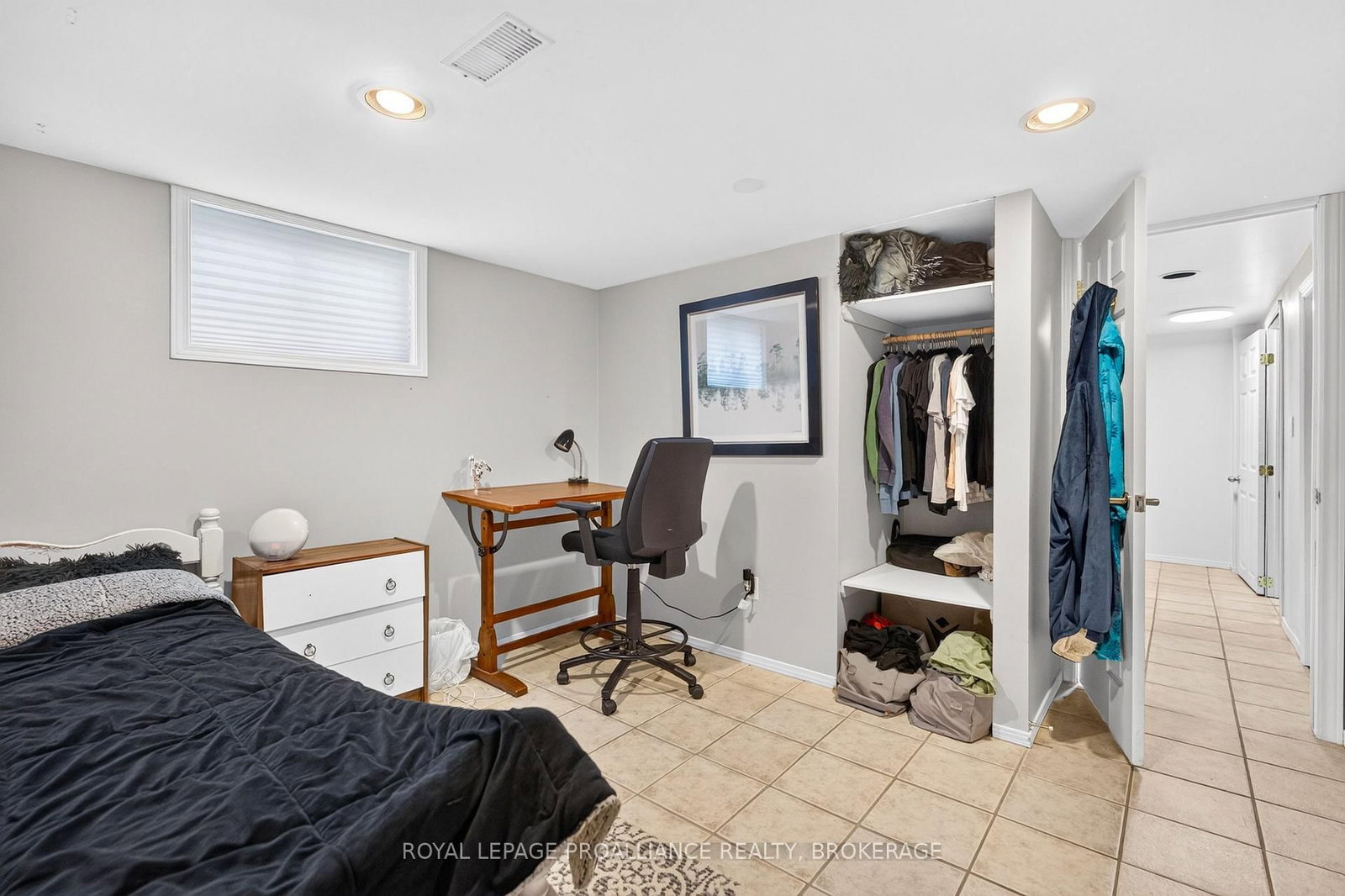 24 Balmoral Court • Kingston, ON photo 35