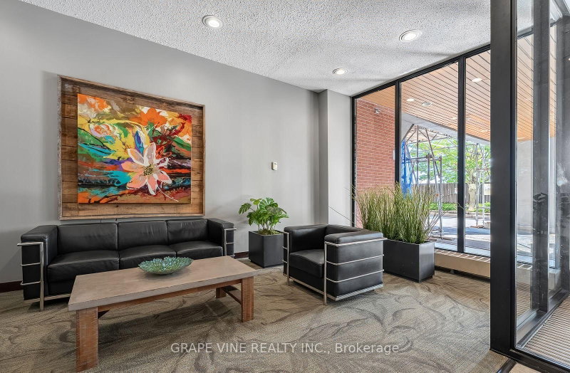 504 - 2951 Riverside Drive
