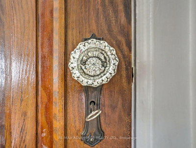 232 Edward Street • London South, ON photo 6