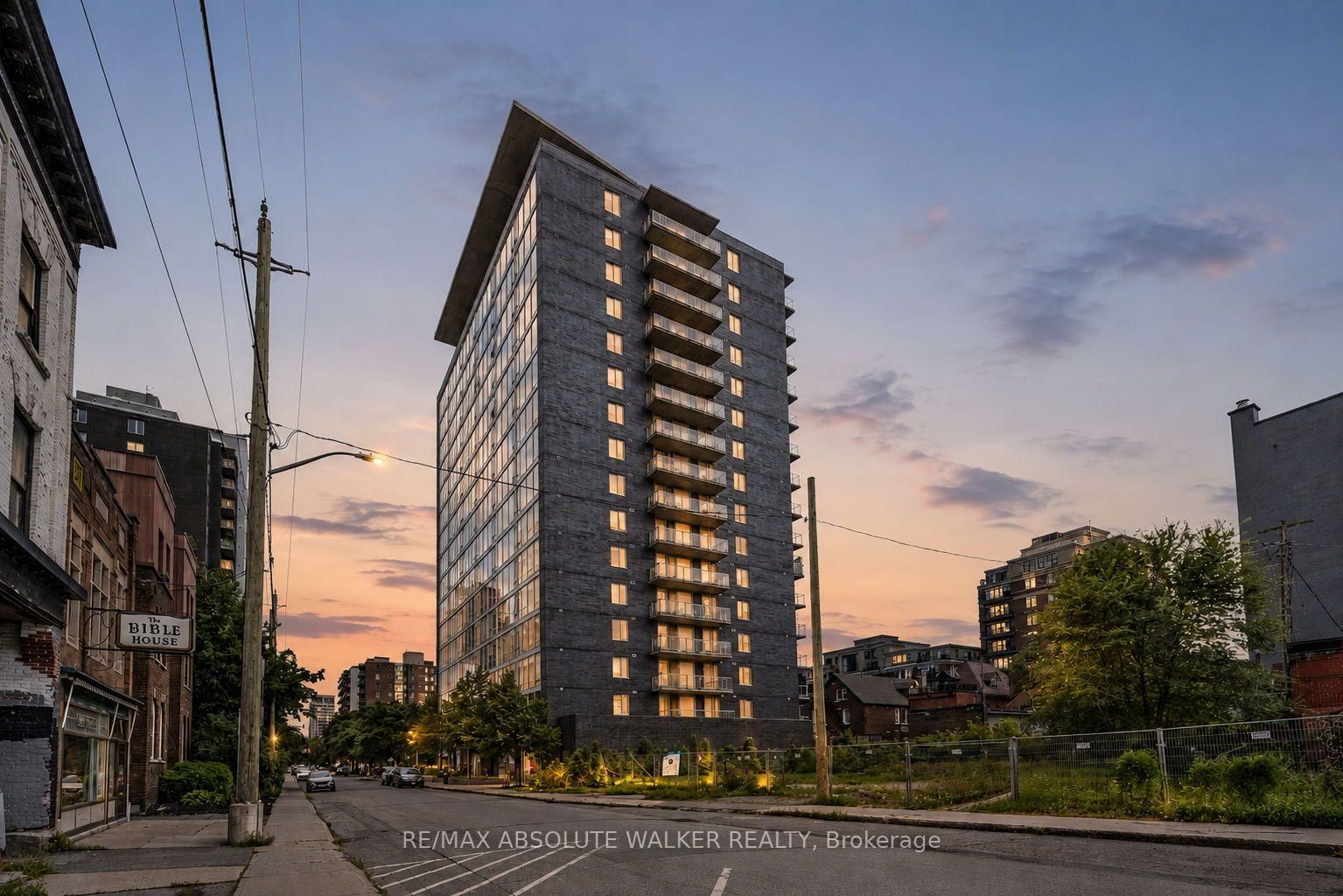 300 Lisgar Street • #810 • Ottawa, ON photo 2