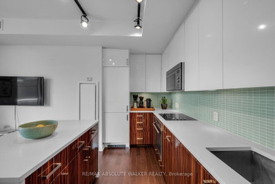 300 Lisgar Street • #810 • Ottawa, ON photo 5