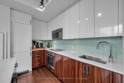 300 Lisgar Street • #810 • Ottawa, ON photo 7