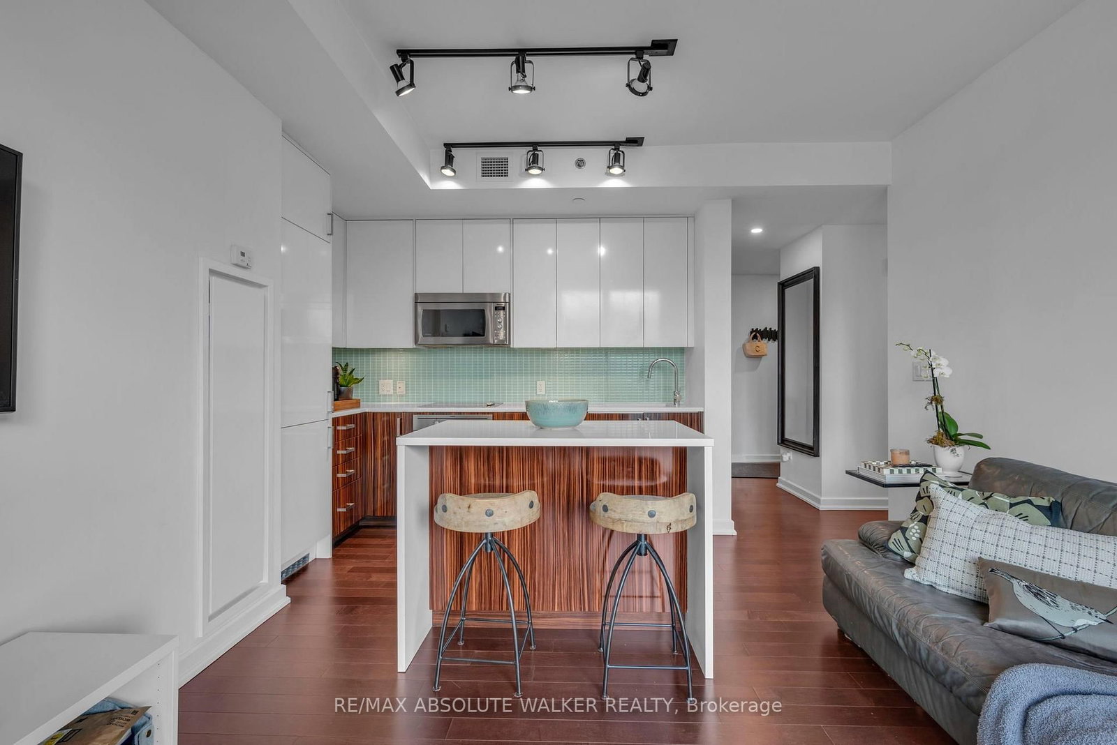 300 Lisgar Street • #810 • Ottawa, ON photo 9