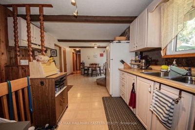 796 Maple Drive • Selwyn, ON photo 9