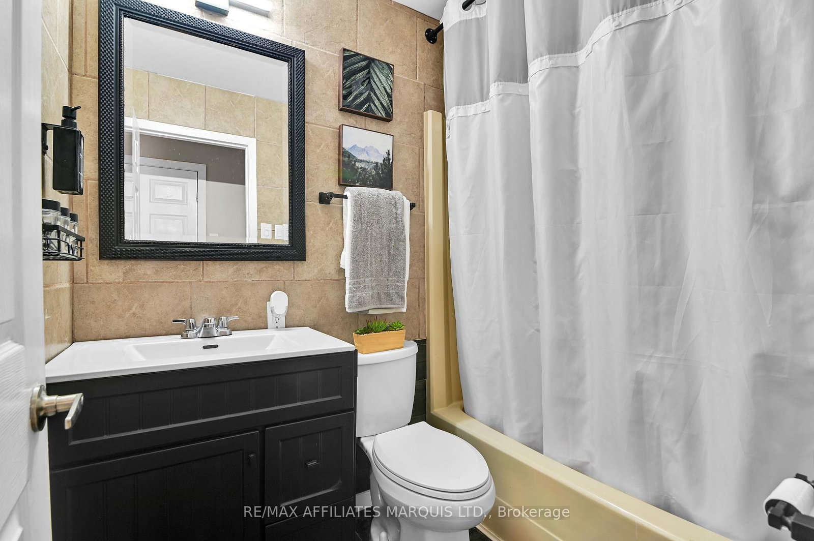 422 HILBERT Avenue • Cornwall, ON photo 23