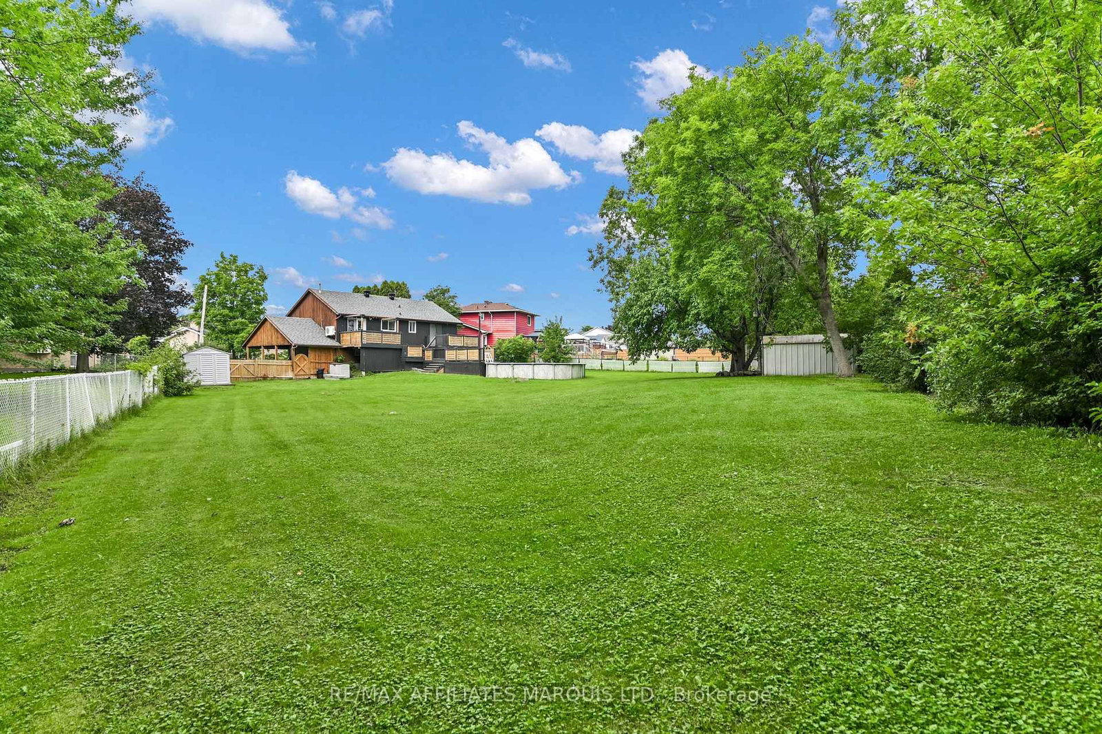 422 HILBERT Avenue • Cornwall, ON photo 34