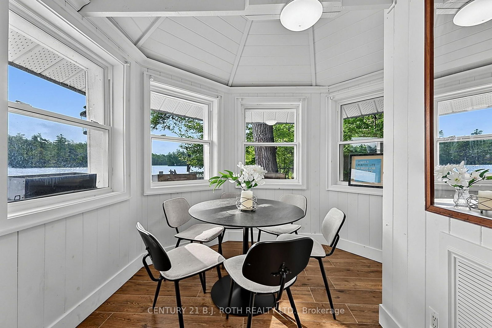 1100 Hewitt Street • Gravenhurst, ON photo 21