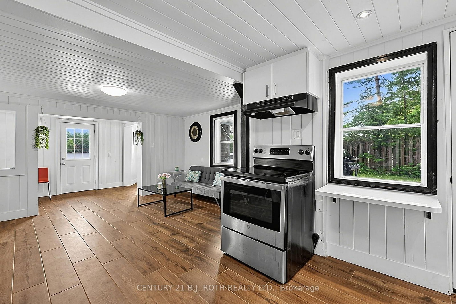 1100 Hewitt Street • Gravenhurst, ON photo 30