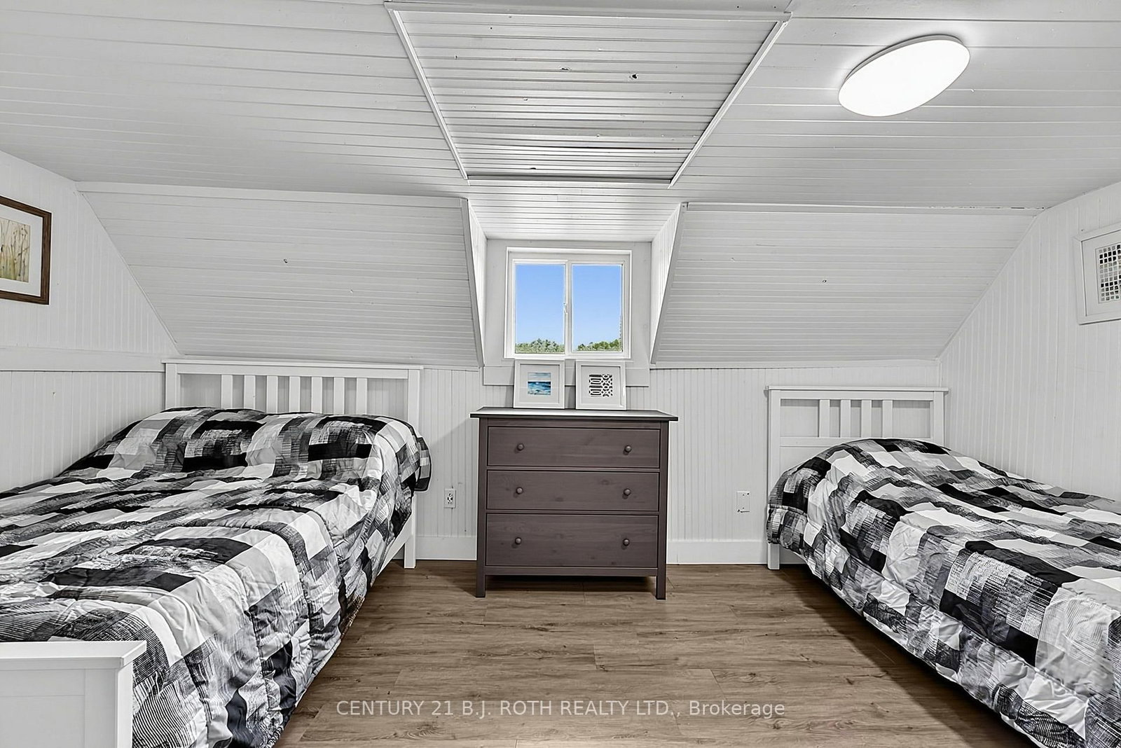 1100 Hewitt Street • Gravenhurst, ON photo 39