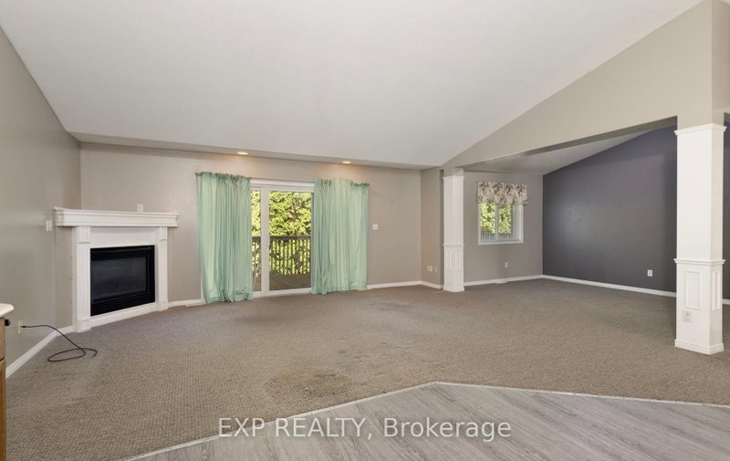 21 - 1077 HAMILTON Road
