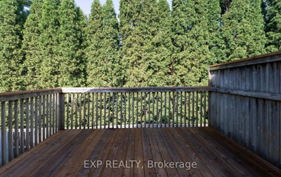 1077 HAMILTON Road • #21 • London East, ON photo 4