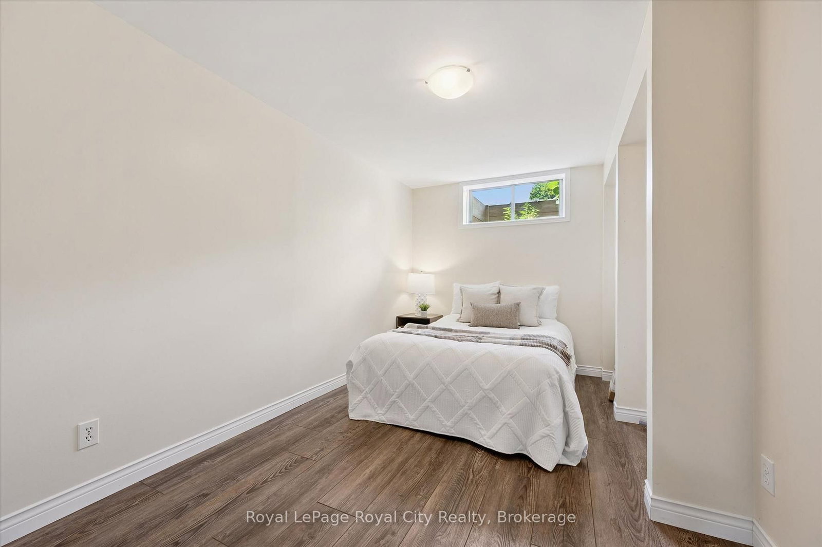 73 Waxwing Crescent • Guelph, ON photo 28