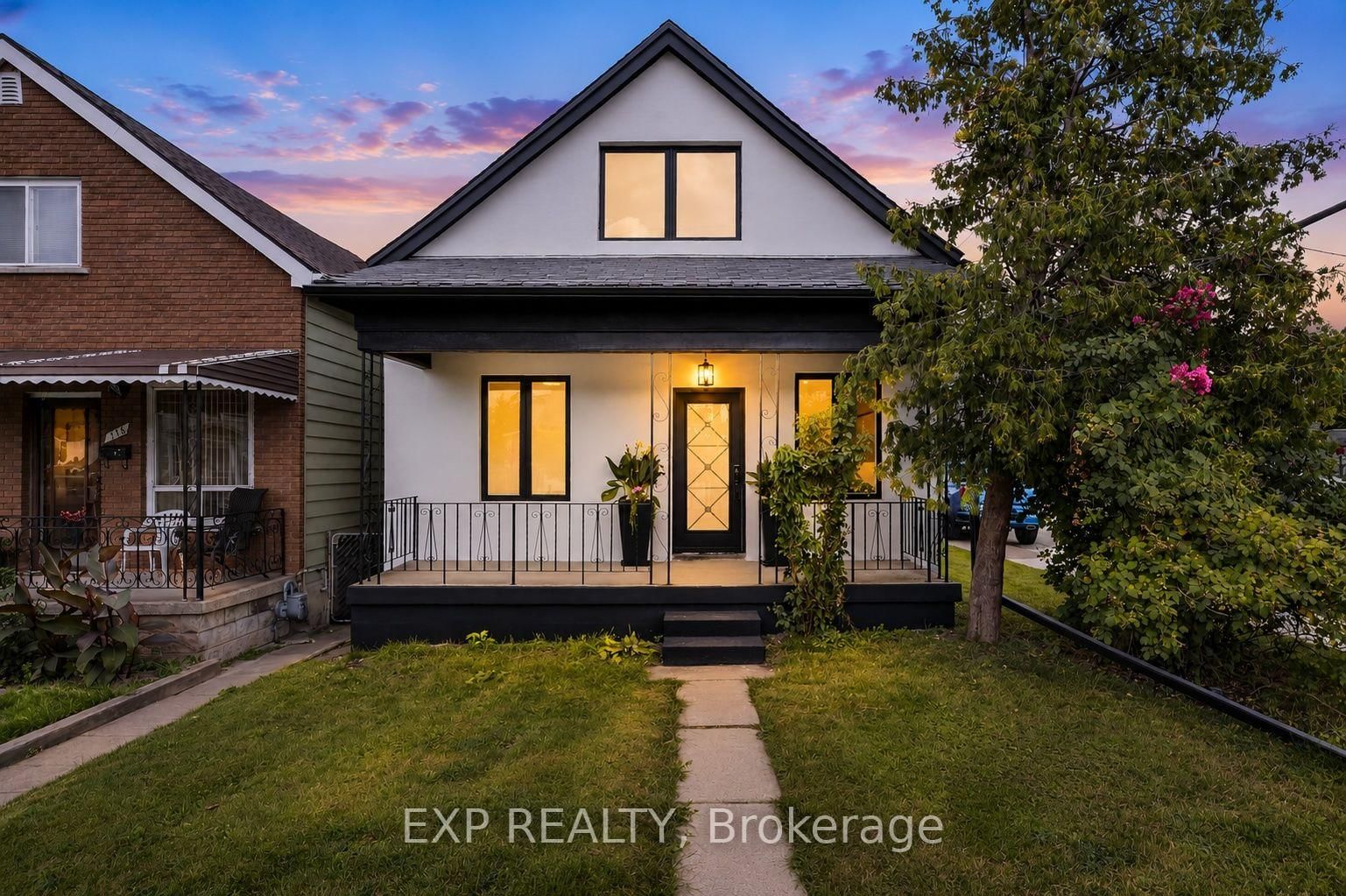 174 London Street N • Hamilton, ON photo 1
