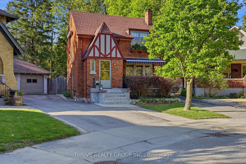 16 Clenray Place