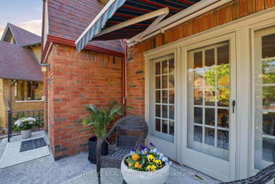 16 Clenray Place • London East, ON photo 3